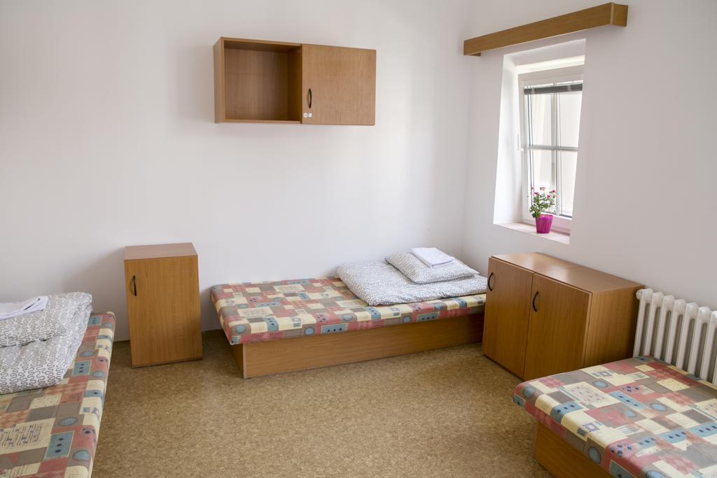 פראג Dizzy Daisy Hostel מראה חיצוני תמונה