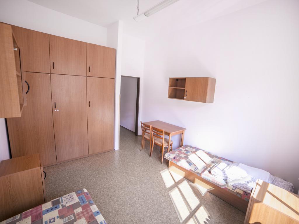 פראג Dizzy Daisy Hostel חדר תמונה